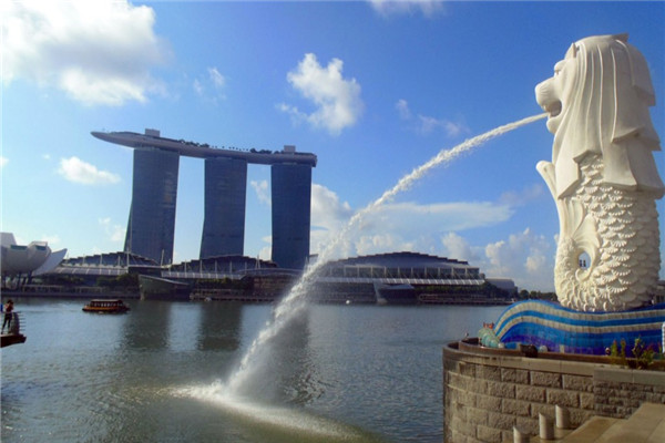 新加坡圣法兰西斯中学学校设施及学生服务简介